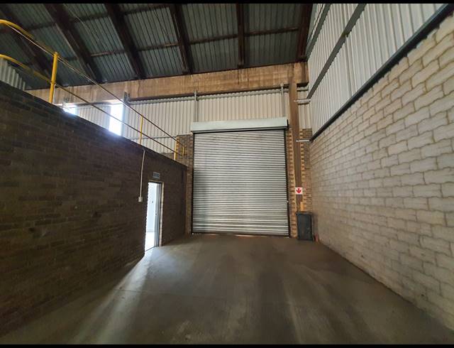 460M² WAREHOUSE TO LET IN DRIEHOEK